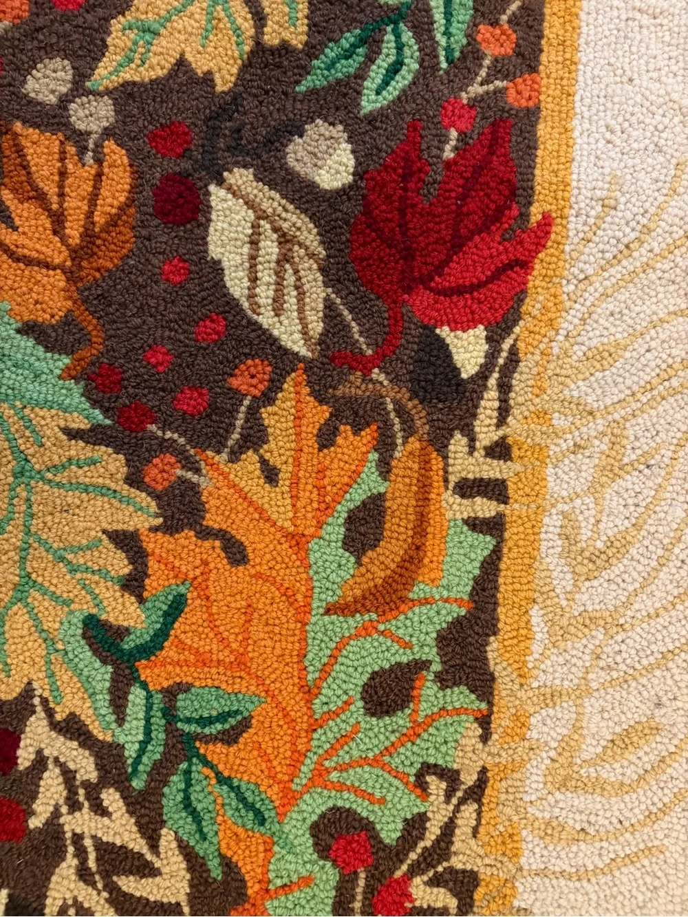 NWT Plow & Hearth Wool Autumn Leaves Hooked 4-Foot Rug Runner